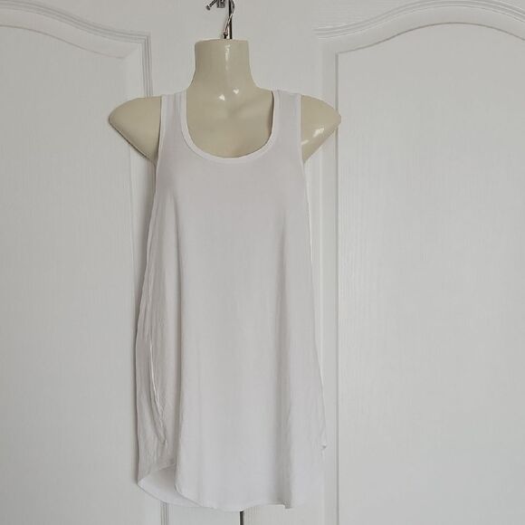 Women's White Sleeveless Top - Picture 1 of 12